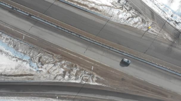 高速道路の空中写真。道路上で車 — ストック動画