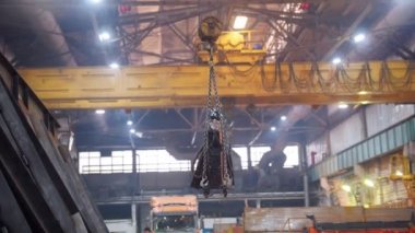 Endüstriyel kavramı. Büyük bir detay kaldırma vinç