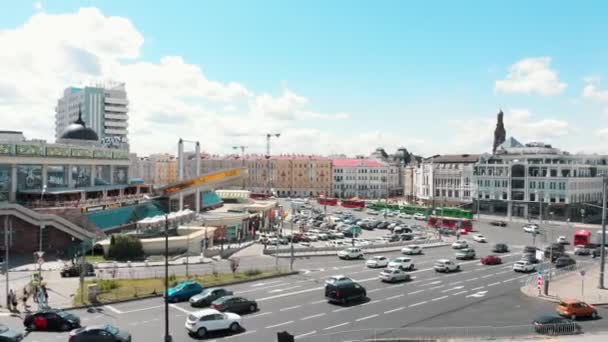 카잔, 러시아 03-07-2019: 대낮에 도시의 중심 — 비디오