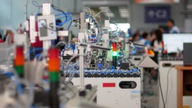 Binada modern teknolojik sergi