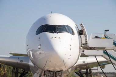 Bir açık hava uçağı fuarı - bir yolcu uçağı