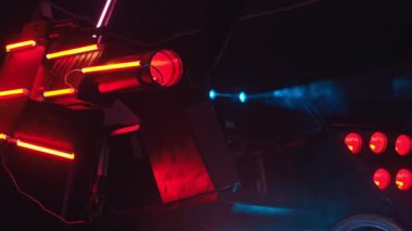 Parlak lazer ışıkları büyük bir gelecek teknoloji askeri makine