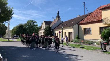 Weikendorf, Gaenserndorf, Aşağı Avusturya - 21 Eylül 2025: Bezirksmusikfest mit Marschmusikbewertung 'da Avusturya geleneklerinin korunması).