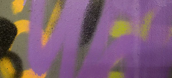 Fragmento de pintura de grafite colorido na parede de gesso . — Fotografia de Stock