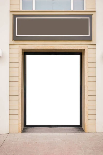 Vysmívat se. Prázdné bílé billboard poutače a vitríně prodejny — Stock fotografie