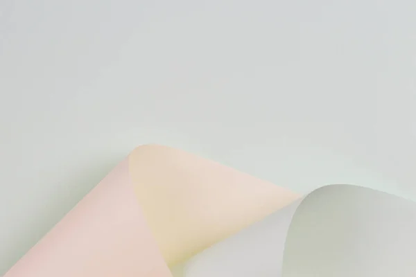 Forma geométrica abstracta pastel verde y amarillo color papel composición fondo Imagen de stock