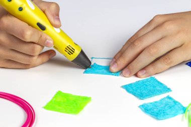 3d baskı kalemi yeni nesne ile boy eller oluşturma