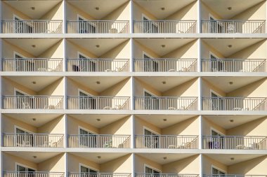 Binanın dış balkon deseni