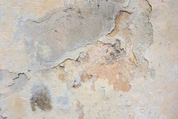 Pared vieja con textura gris del estuco de la cáscara. Fondo de pared retro vintage gastado. Decaído agrietado áspero abstracto superficie de la pared. — Foto de Stock