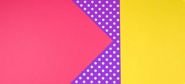 Fondo de banner de papel de lunares geométrico abstracto amarillo, púrpura y rosa — Foto de Stock