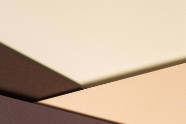 Bej ve kahverengi tonlu soyut renk kağıtları geometri kompozisyonu