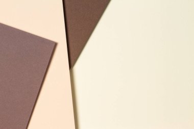 Bej ve kahverengi tonlu soyut renk kağıtları geometri kompozisyonu
