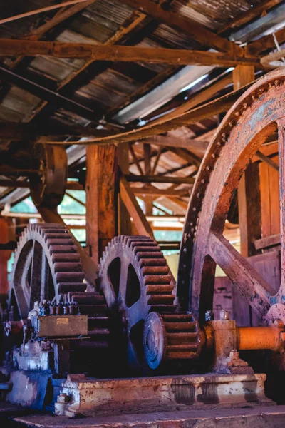 Eski Sanayi makinesi Vintage