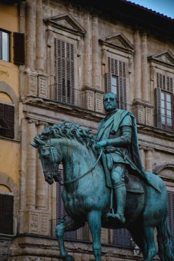 cosimo heykeli ben de medici