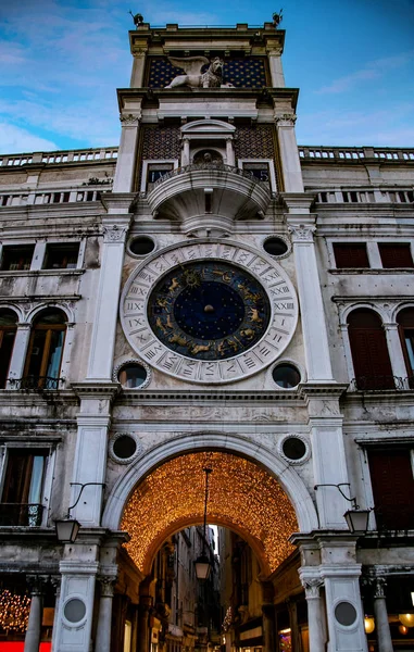 威尼斯圣马可广场的钟楼 — 图库照片