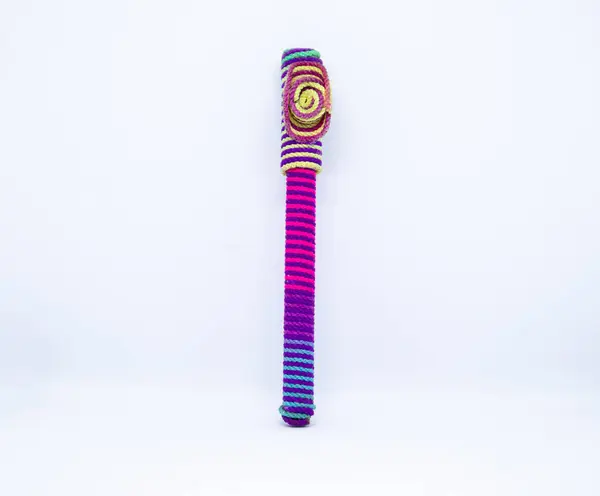 Süslü kalem, kadınlar günü için mükemmel bir hediye.