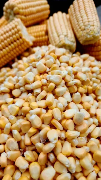 Pazarda taze mısır, kapatıyoruz.