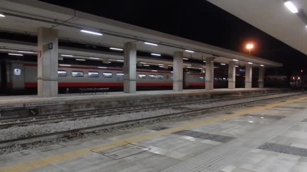 Benevento Campania Itálie Ledna 2019 Fast Frecciargento Vlak Odjíždí Stanice — Stock video