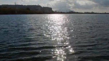 Bacoli, Campania, Italya-1 Mart 2019: Fusaro Gölü arka aydınlatmalı