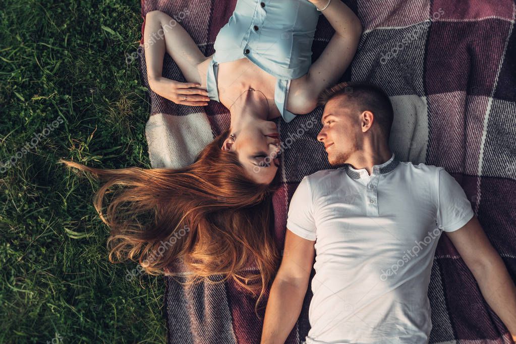 Сексуальная парочка весело провела свободное время Сексуальная парочка весело провела свободное время