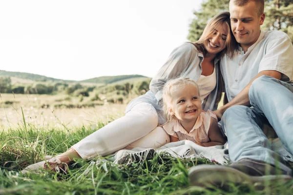 Young Adult Couple Little Daughter Having Fun Park City Family — Stock Photo, Image