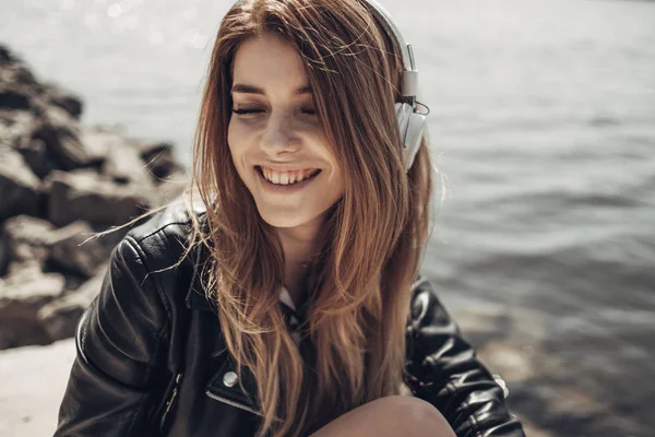 Outdoor Summer Portrait of Young Beautiful Girl in Black Leather Jacket — Stock Photo, Image