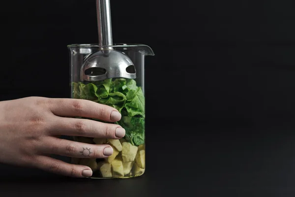 Gehackte Zutaten Für Smoothie Cocktail Glas — Stockfoto