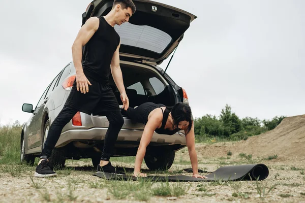 Dois Atletas Black Sportswear Treinando Juntos Livre Estilo Vida Saudável — Fotografia de Stock