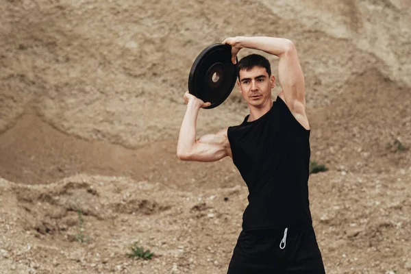 Atletische Man Zwarte Sportkleding Training Open Lucht Gezonde Lifestyle Buiten — Stockfoto