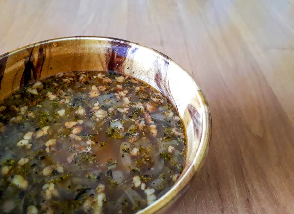 Zuppa Pomodoro Ciotola Marrone Fondo Legno Vista Dall Alto — Foto Stock