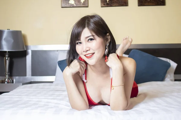 Asijská Dívka Sexy Červené Spodní Prádlo — Stock fotografie