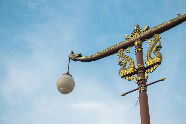 Lámpara de poste tradicional tailandesa, Nan Tailandia —  Fotos de Stock