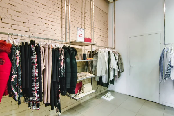 Russie Novossibirsk Avril 2018 Intérieur Boutique Vêtements Accessoires Pour Femmes — Photo