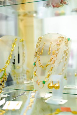 Takı Shop ürün yelpazesine. Yakın çekim görünümü