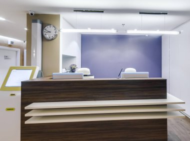 Rusya, Novosibirsk - 06 Haziran 2018: tıp merkezinin modern iç. Resepsiyon