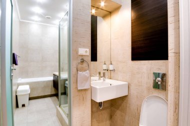 Rusya, Novosibirsk - 28 Ocak, 2016: iç Oda daire. modern banyo, lavabo, Dekor elemanları