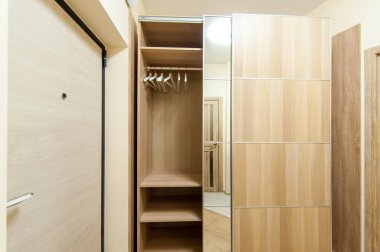 Rusya, Moskova- 13 Haziran 2018: iç oda daire. hostel standart onarım dekorasyon