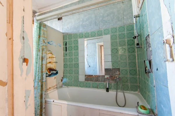 Rusya, Moskova- 13 Haziran 2018: iç oda daire. hostel standart onarım dekorasyon. eski değil modern dekor