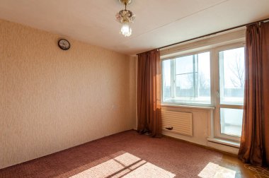 Rusya, Moskova- 23 Haziran 2018: iç oda daire. hostel standart onarım dekorasyon. eski değil modern dekor
