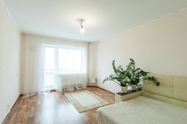 Rusya, Moskova... 26 Haziran 2018: iç oda dairesi. Yurtta standart onarım dekorasyonu