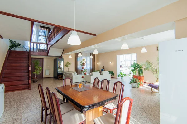 Rusya, Moskova... 26 Haziran 2018: iç oda dairesi. Yurtta standart onarım dekorasyonu