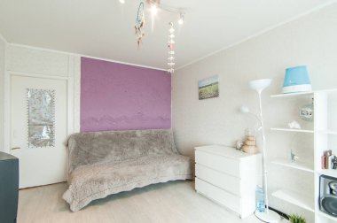 Rusya, Moskova... 21 Mayıs 2019: İç mekan dairesi. Yurtta standart onarım dekorasyonu