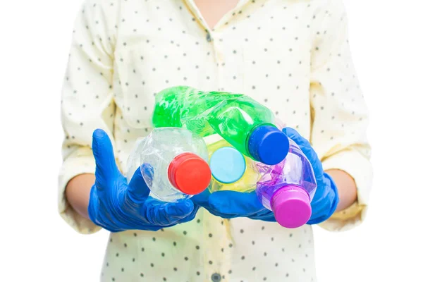 Руки Тримають Порожнє Пластикове Пляшкове Сміття Концепції Переробки Білому Тлі — стокове фото