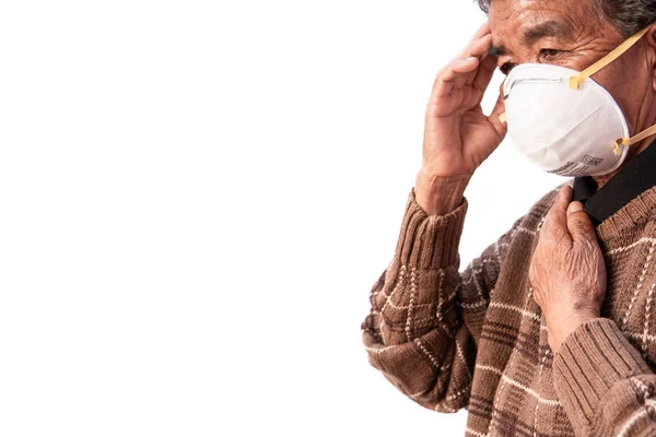 Wanita Tua Yang Mengenakan Topeng Takut Akan Polusi Udara Pada — Stok Foto
