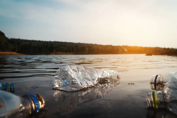 Plastikflaschen Fluss Umweltprobleme Und Verschmutzung Wasserkonzept — Stockfoto