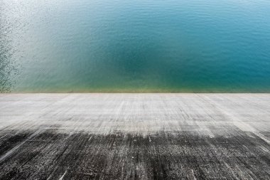 Tepe ridge baraj düz derin havza