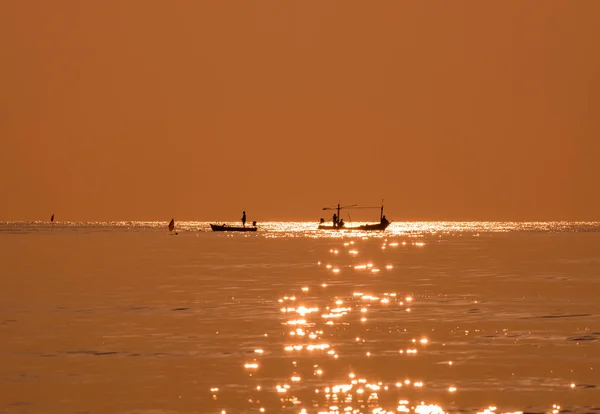 Silhouette Fisherman Fishing Golden Sea Beautiful Shine Natural Morning — Stock Photo, Image