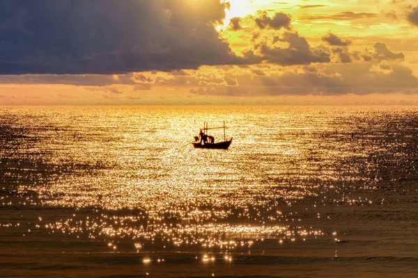 Fisherman Fishing Boat Sailing Golden Sea Morning — Stock Photo, Image