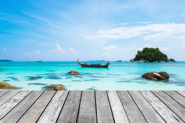 Tablón Madera Gris Mar Cristal Con Barco Cola Larga Isla — Foto de Stock