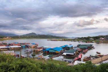 Kırsal köy ünlü Tay Pzt yaşam tarzı sangkhlaburi, kanchanaburi, Tayland